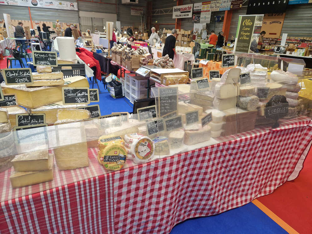 Stand de fromages au Marché